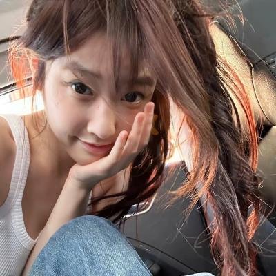 站起来的女孩